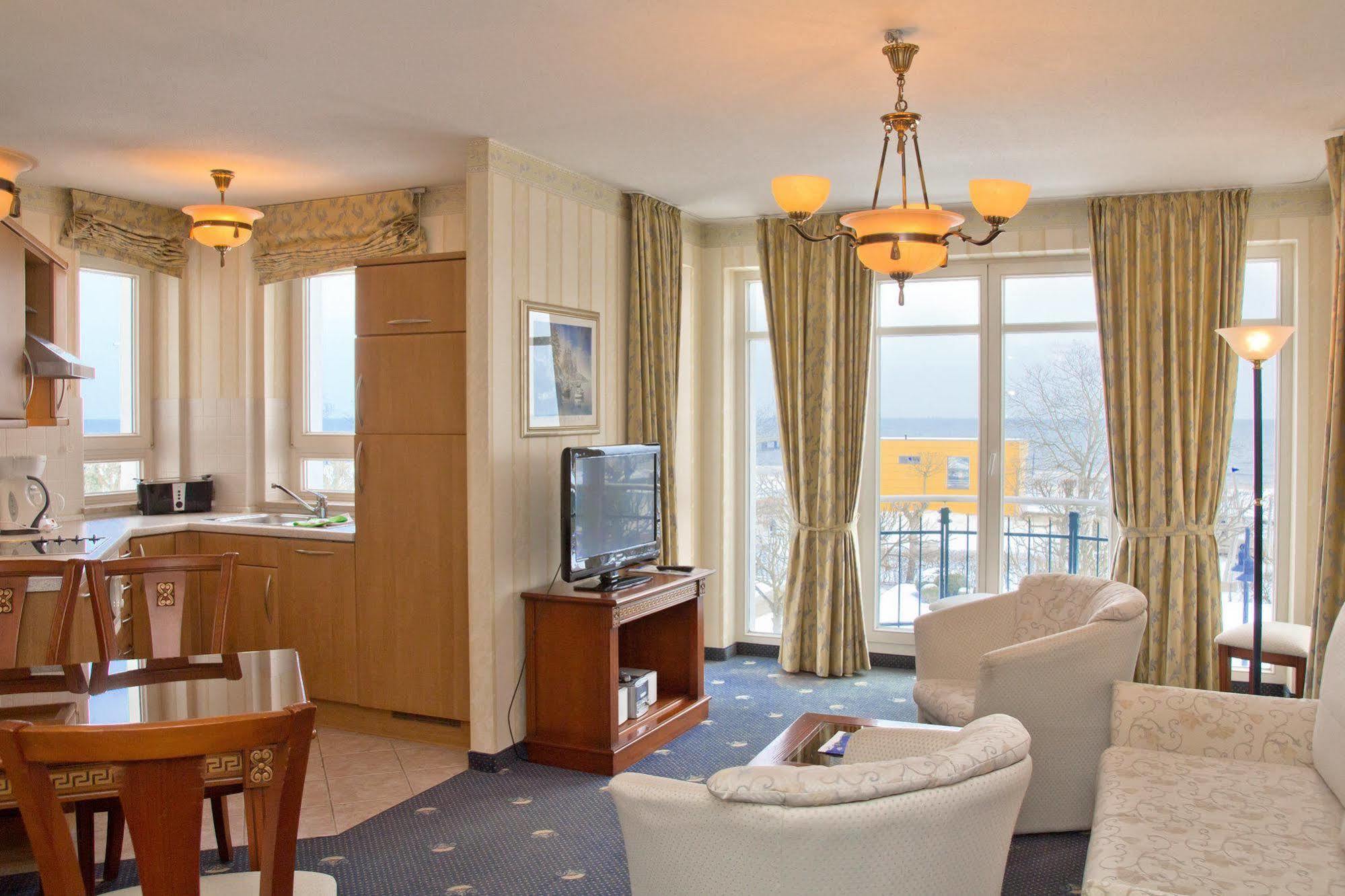 Seetelhotel Ostseeresidenz Ahlbeck 제바트헤링스도르프 외부 사진
